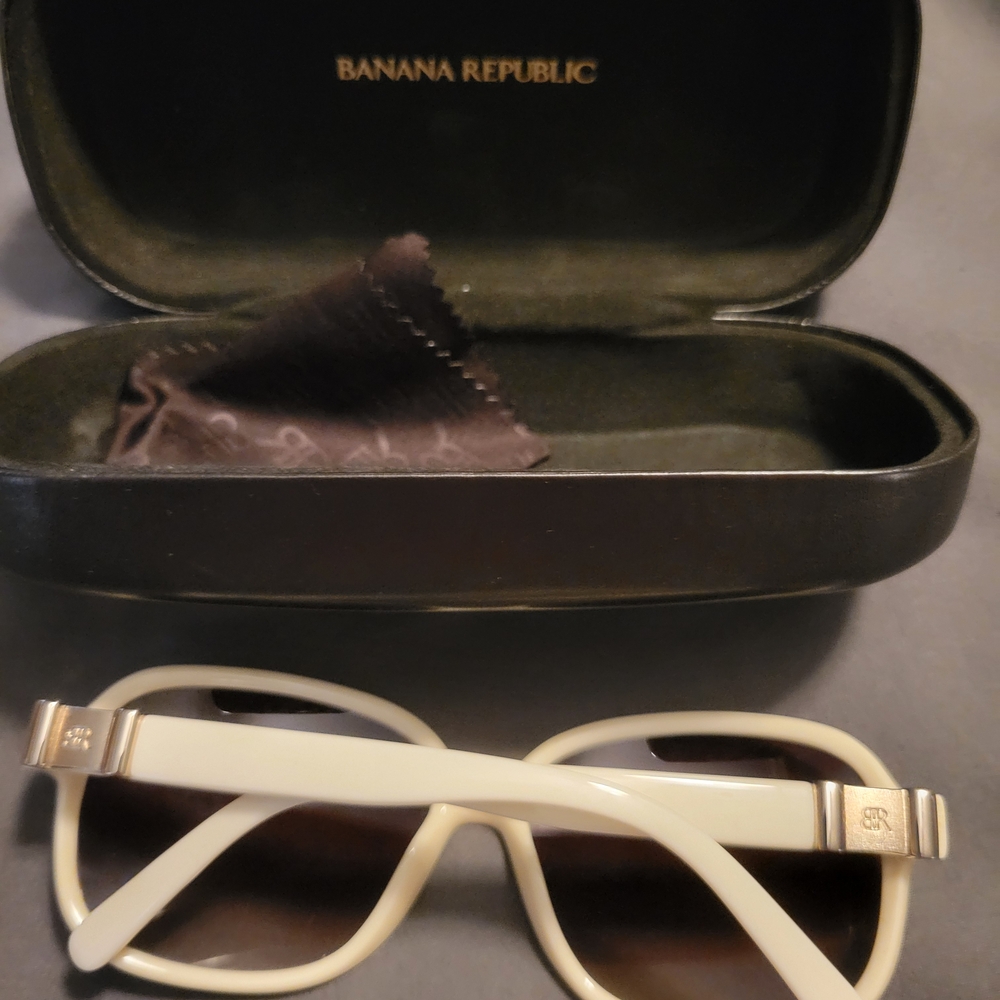 Banana Republic Cream Sunglasses